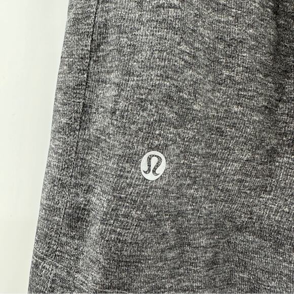 Lululemon T.H.E. Short *Linerless 7" in Heathered Texture Printed Grey Deep Coal - Picture 5 of 9